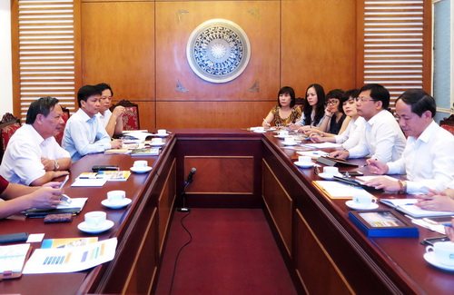Tổng cục trưởng TCDL Nguyễn Văn Tuấn tiếp và làm việc với Tổng Công ty Bưu điện Việt Nam